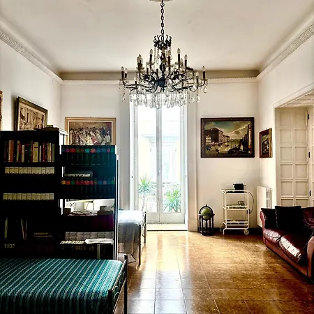 Centro Antico 77 Bed and Breakfast 3*