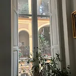 לינה וארוחת בוקר Centro Antico 77 3*