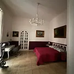 Centro Antico 77 נאפולי