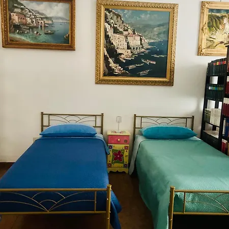 Centro Antico 77 Couette-café 3*