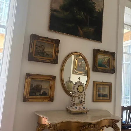 Bed & Breakfast Centro Antico 77 Napels